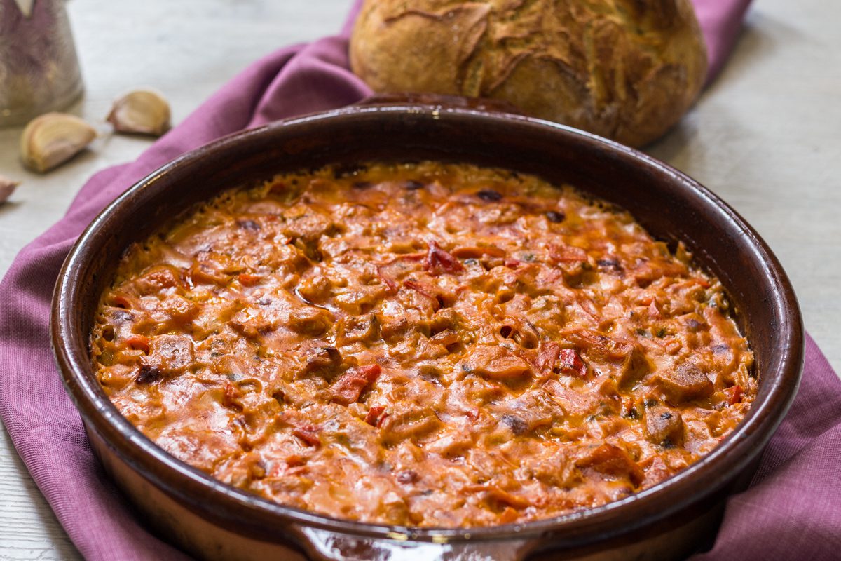 Fërgesë Tirane - traditional Tirana specialty with peppers and cottage cheese